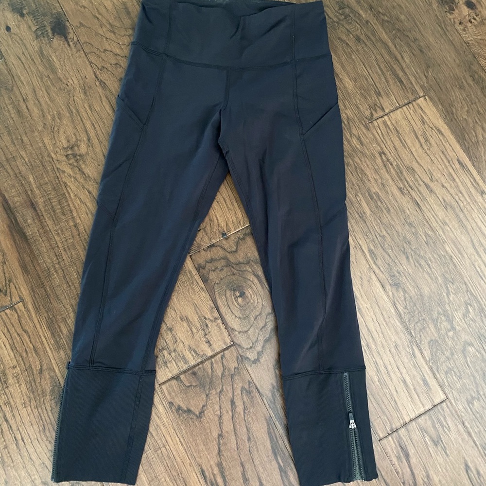Lululemon rebel runner crop